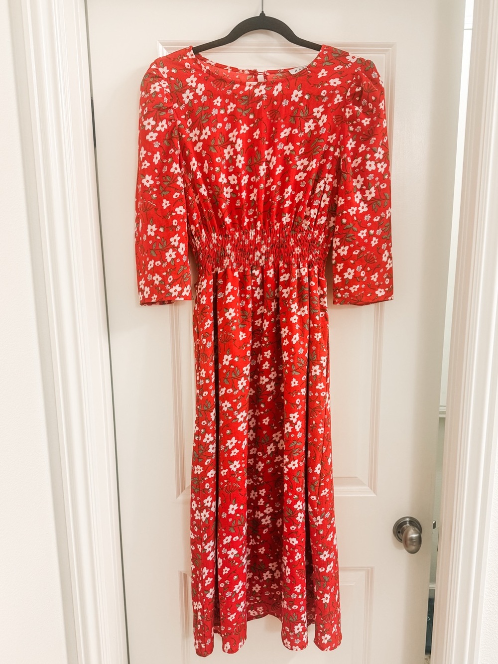 VICI - Hayden Red Floral Smocked-Waist Midi Dress